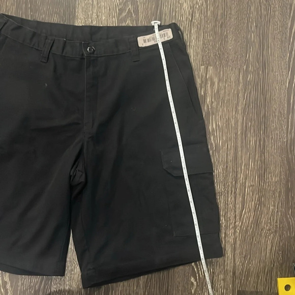 Cintas comfort flex shorts size 34 - Picture 2 of 11